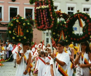 Auf dem Marktplatz, 1999